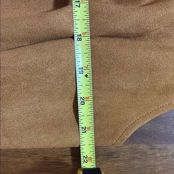 Radzoli Tan Sleeveless Vest with Flared Silhouette faux suede - Picture 10 of 11